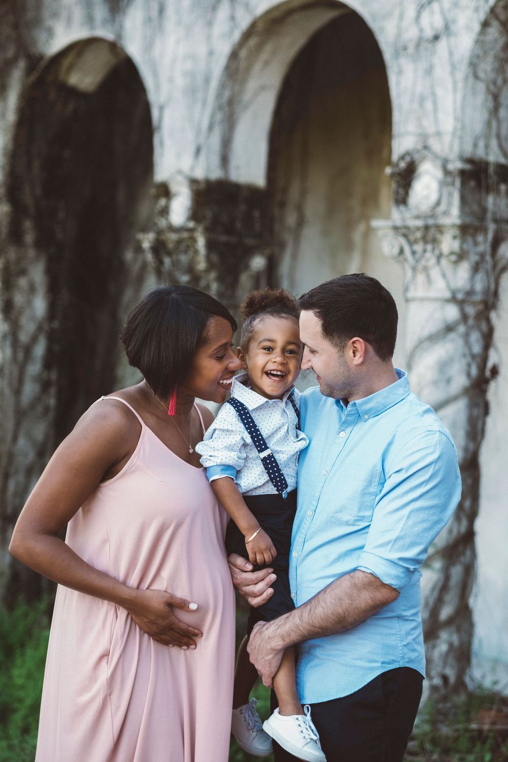 Creative, modern New Orleans maternity photography with timeless portraits capturing love, beauty, and the joy of expecting mothers.