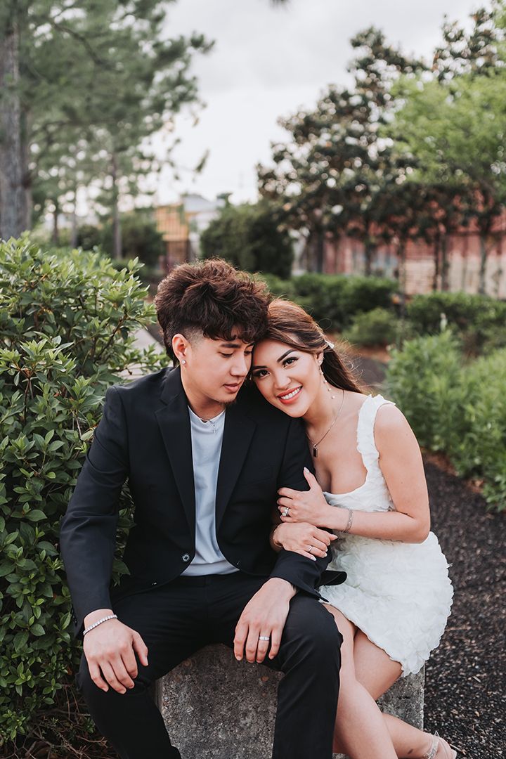 Creative, modern, and romantic New Orleans wedding couple portraits with candid, timeless photography capturing love and real moments
