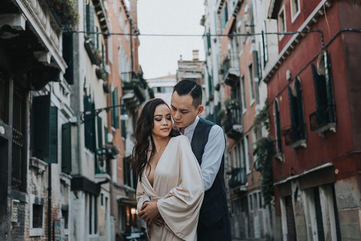 Creative, modern, and romantic New Orleans wedding couple portraits with candid, timeless photography capturing love and real moments