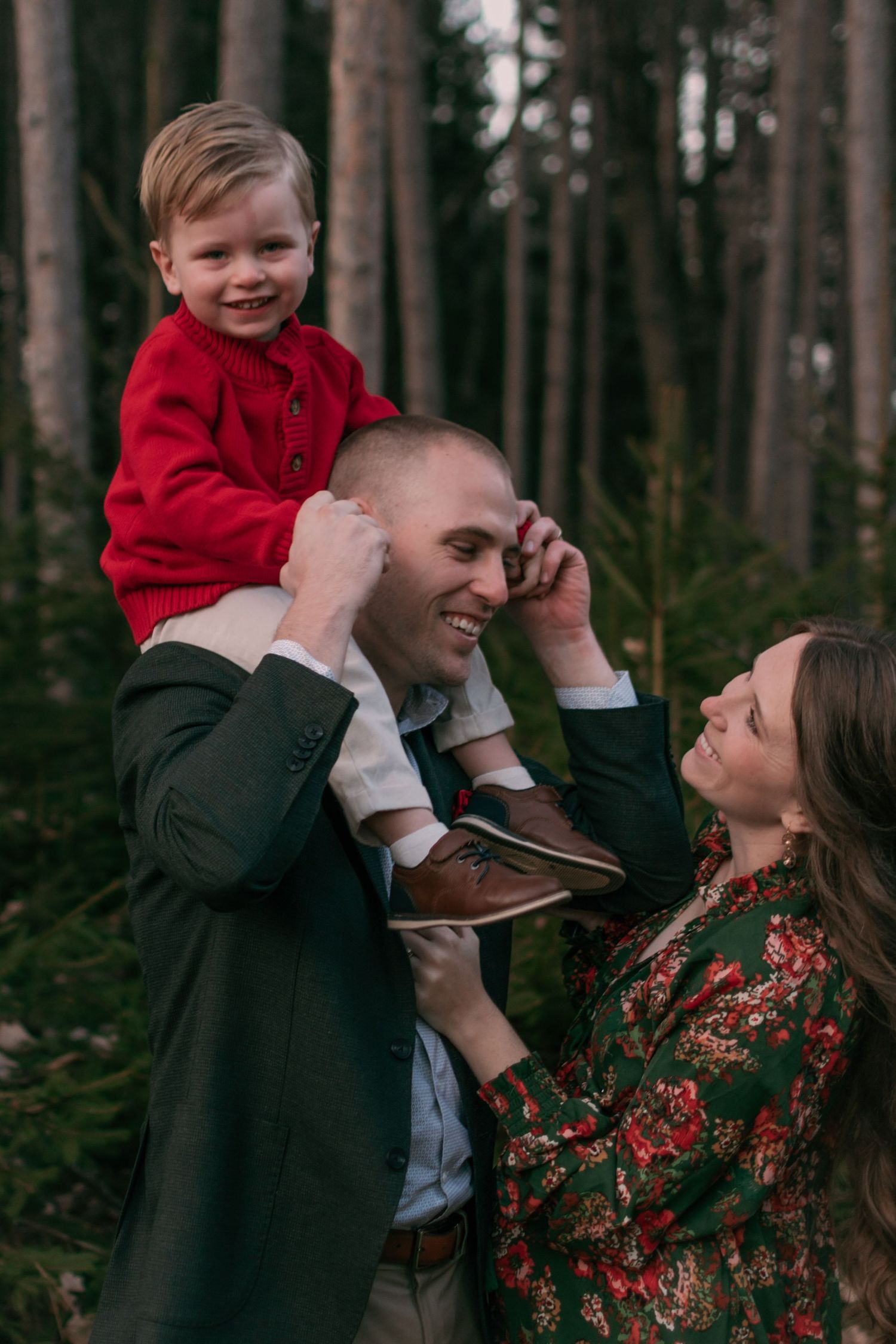 Wausau, Eau Claire, Green Bay, Wisconsin Wedding | Family | Newborn Photography.