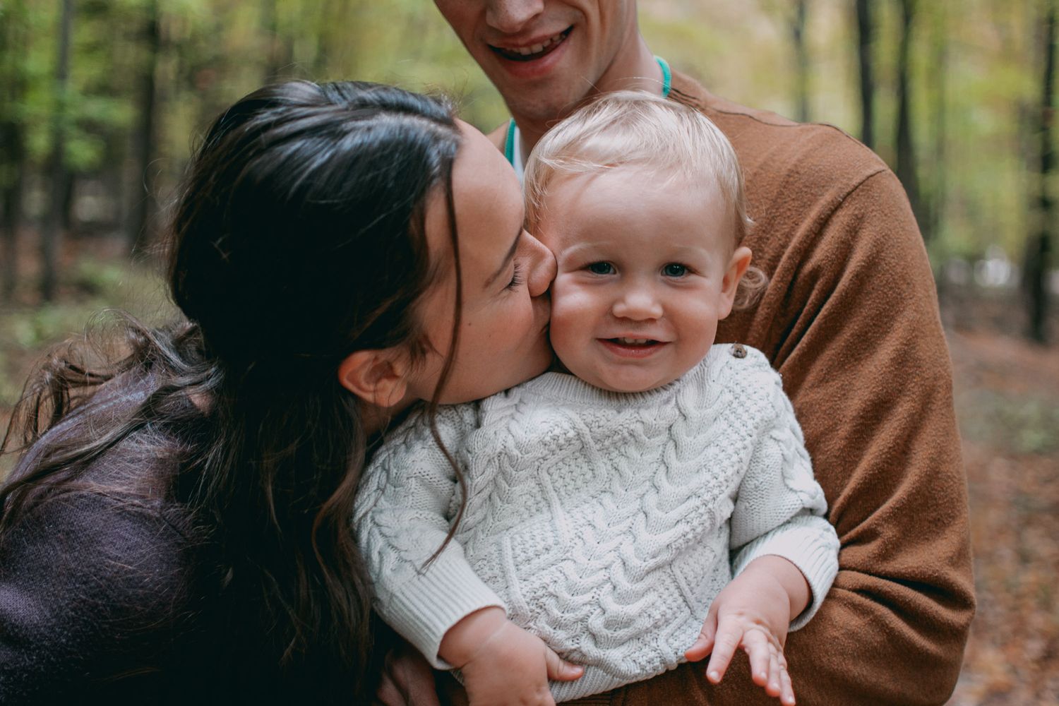 Wausau, Eau Claire, Green Bay, Wisconsin Wedding | Family | Newborn Photography. Photographer. Catholic. Family Portrait.
