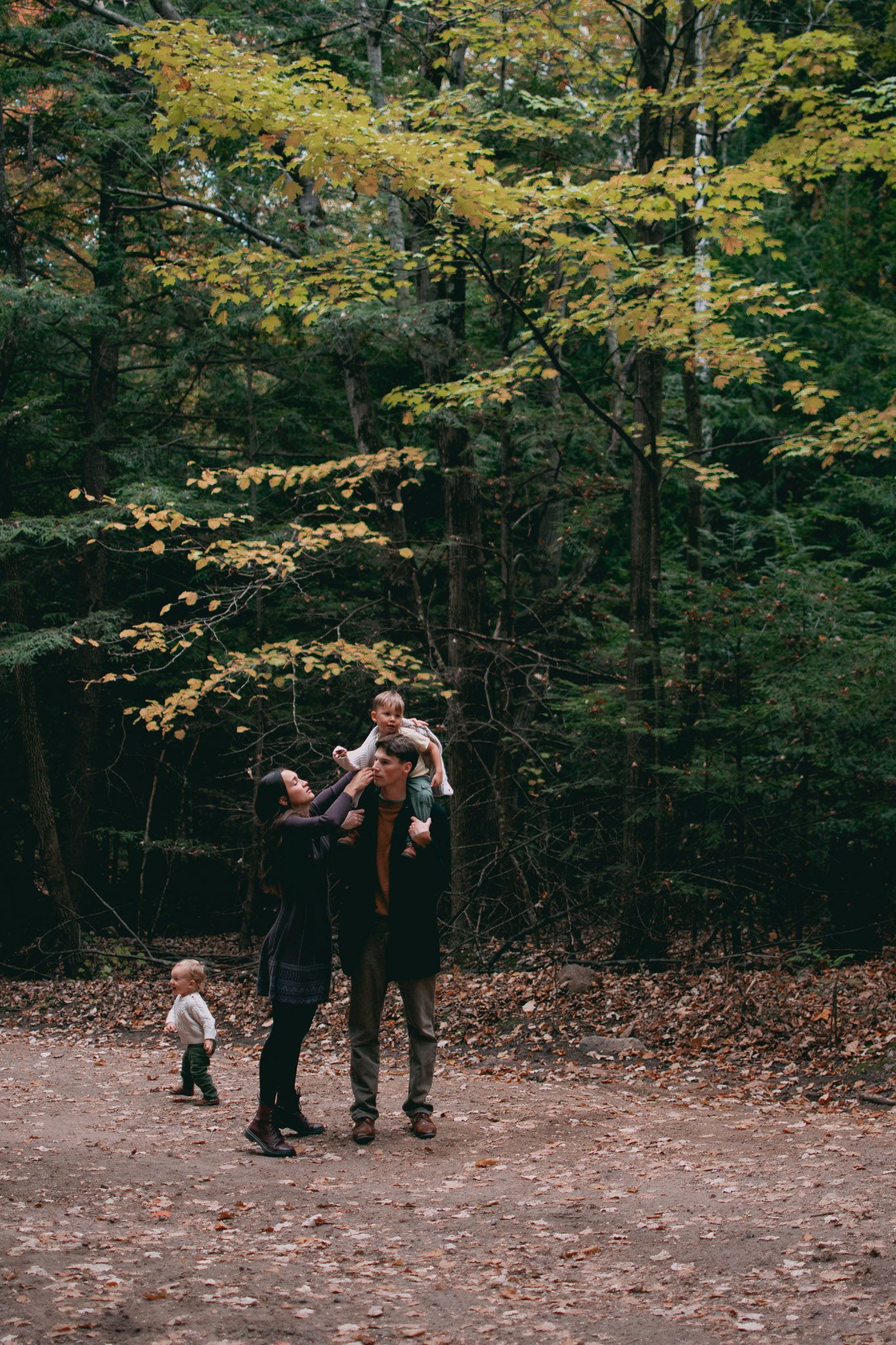 Wausau, Eau Claire, Green Bay, Wisconsin Wedding | Family | Newborn Photography. Photographer. Catholic. Family Portrait. Newborn Details.