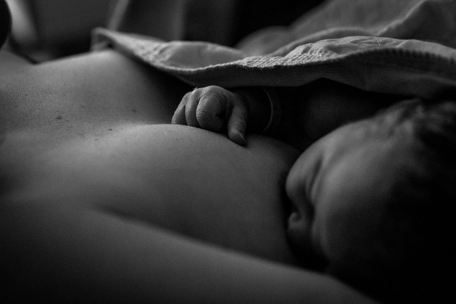 bébé qui tète