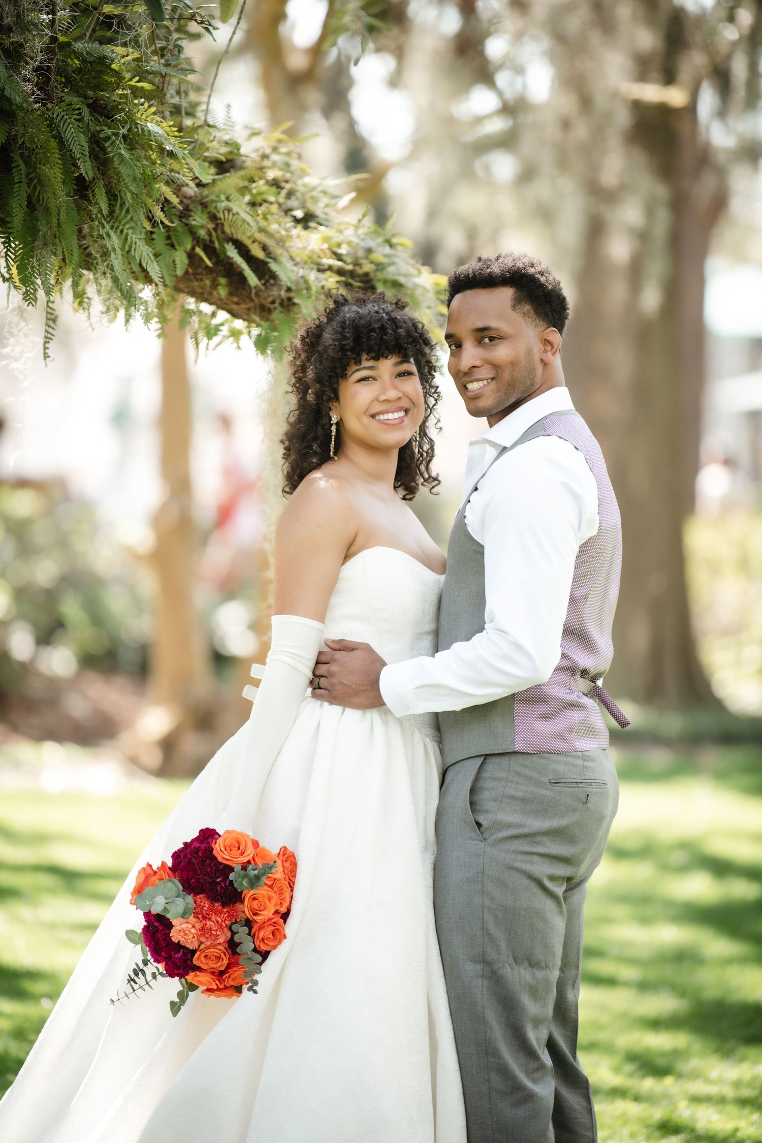 Savannah, Georgia & Destination Wedding Photography
Timeless, candid wedding photography in Savannah, GA. Real moments, natural poses, and f