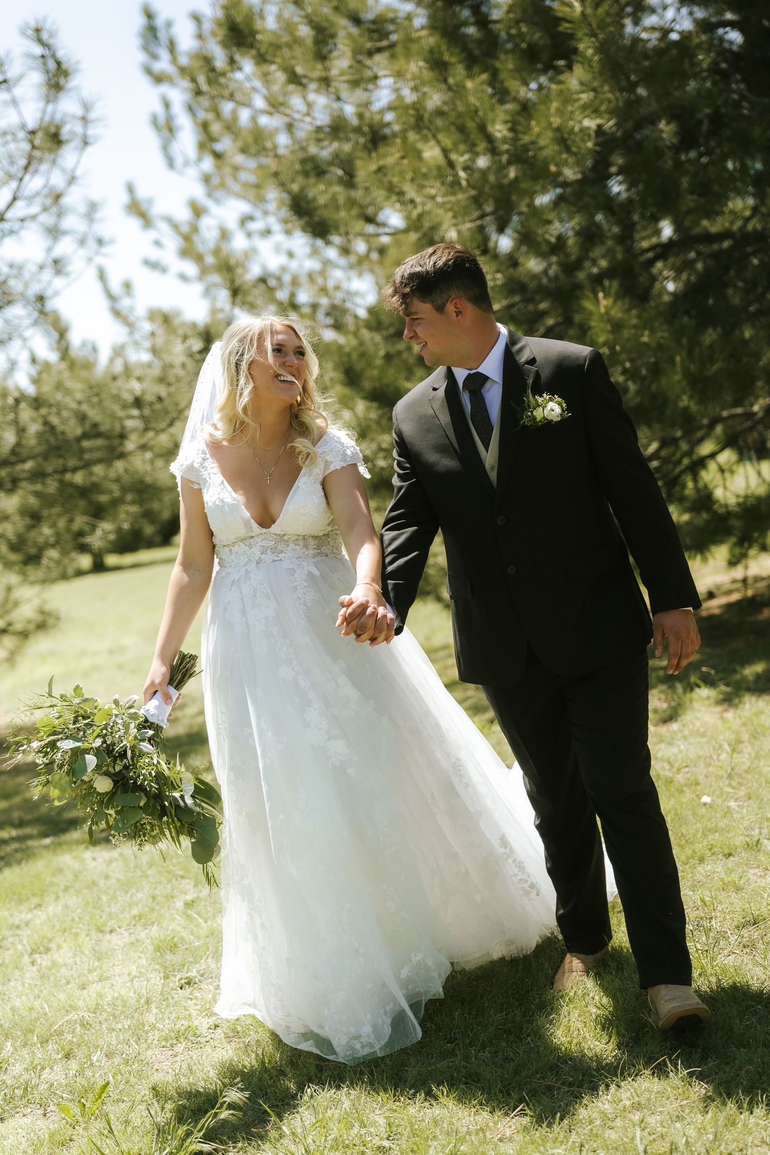 bride and groom party portraits