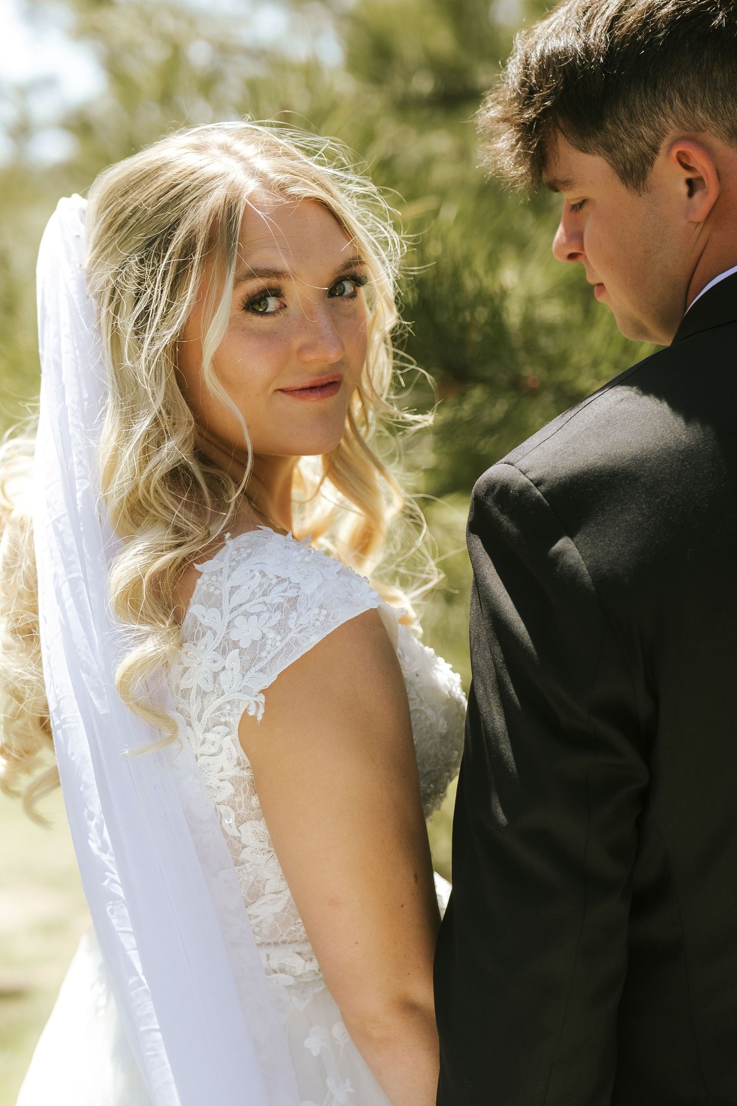 bride and groom portraits