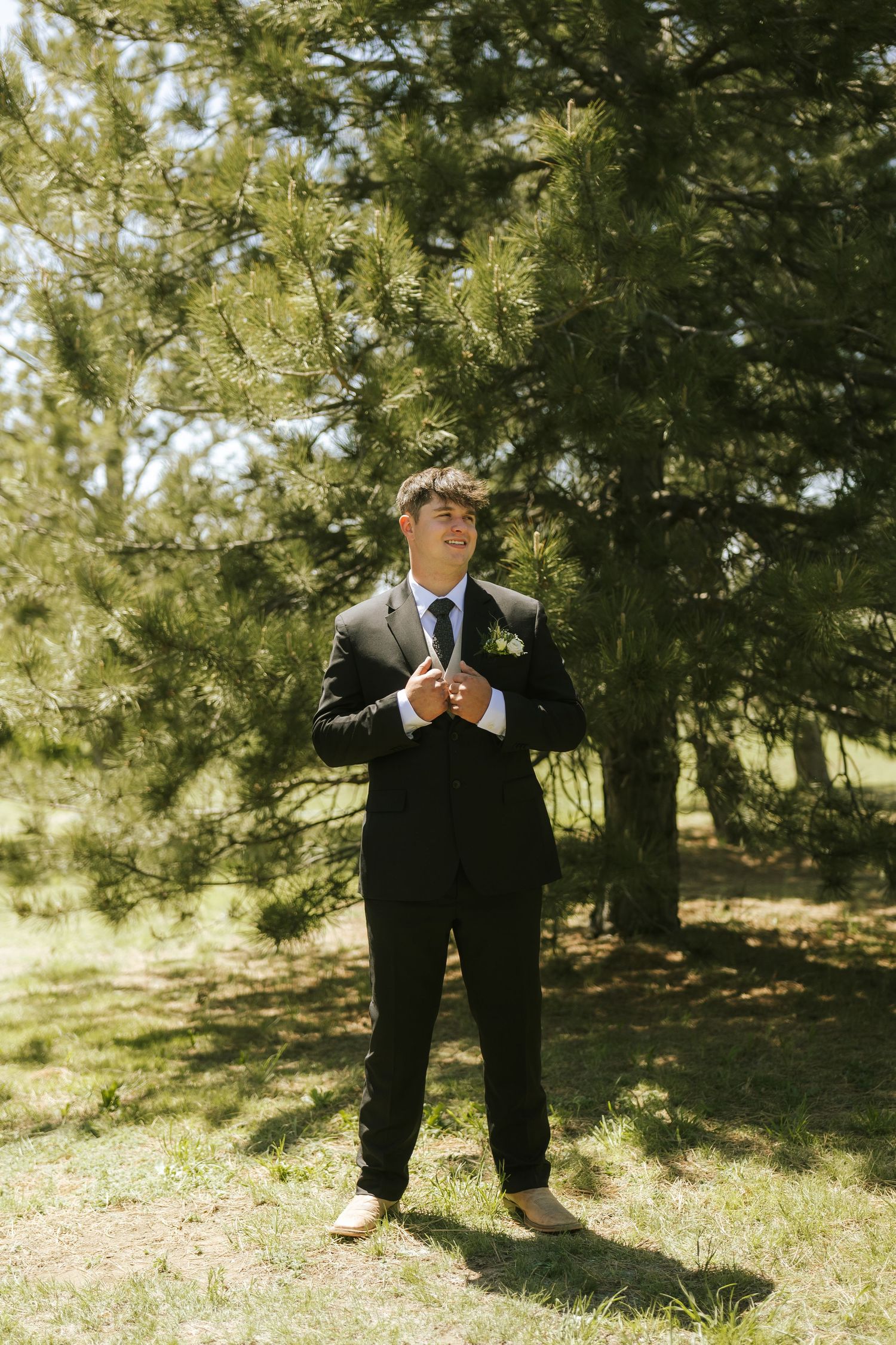 groom portraits