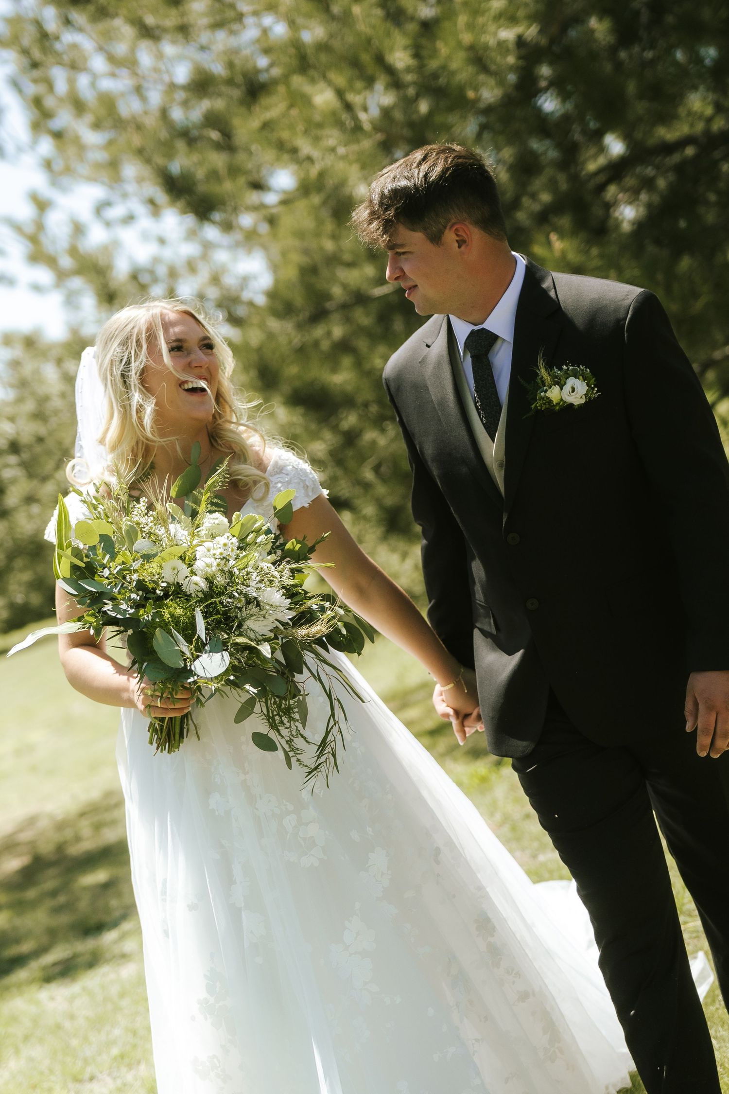 bride and groom portraits