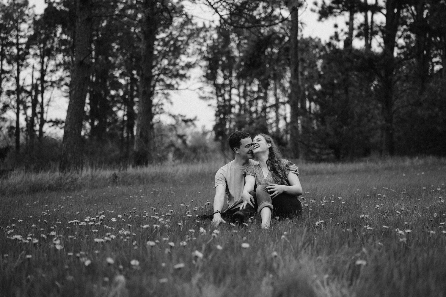 candid, romantic couples photos