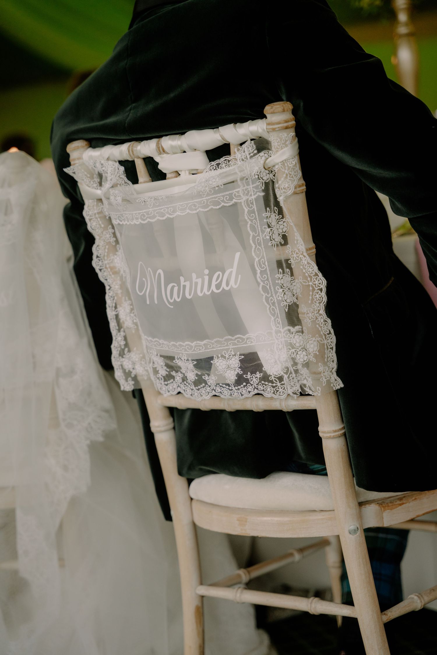 Elegant lace 