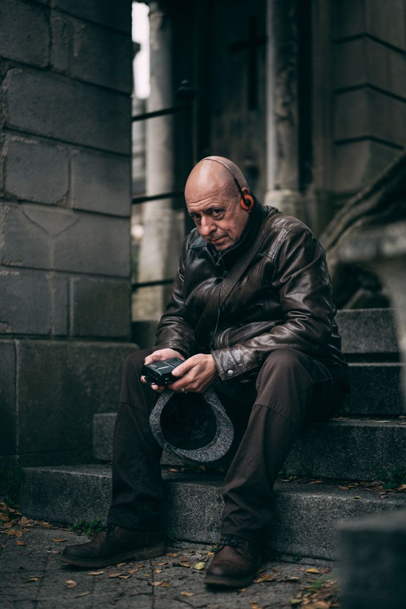 Portrait corporate homme, ambiance urbaine sombre — Cyril Cornet CYRBOX Leica Paris