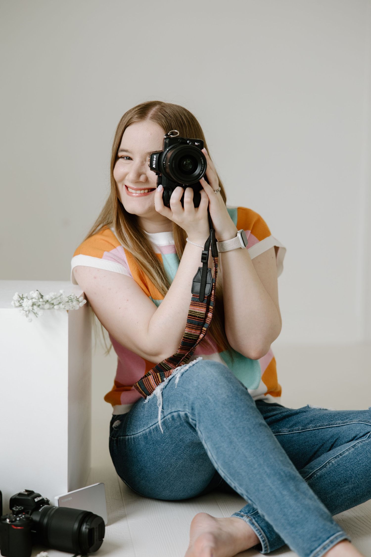 Newborn photographer in Middle Tennessee Chloe Elizabeth Photography taking photos in studio