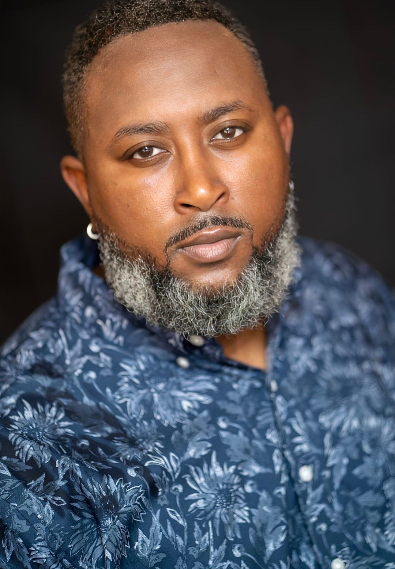Chicago headshot shoot by Vera-Lane's Photography & Media