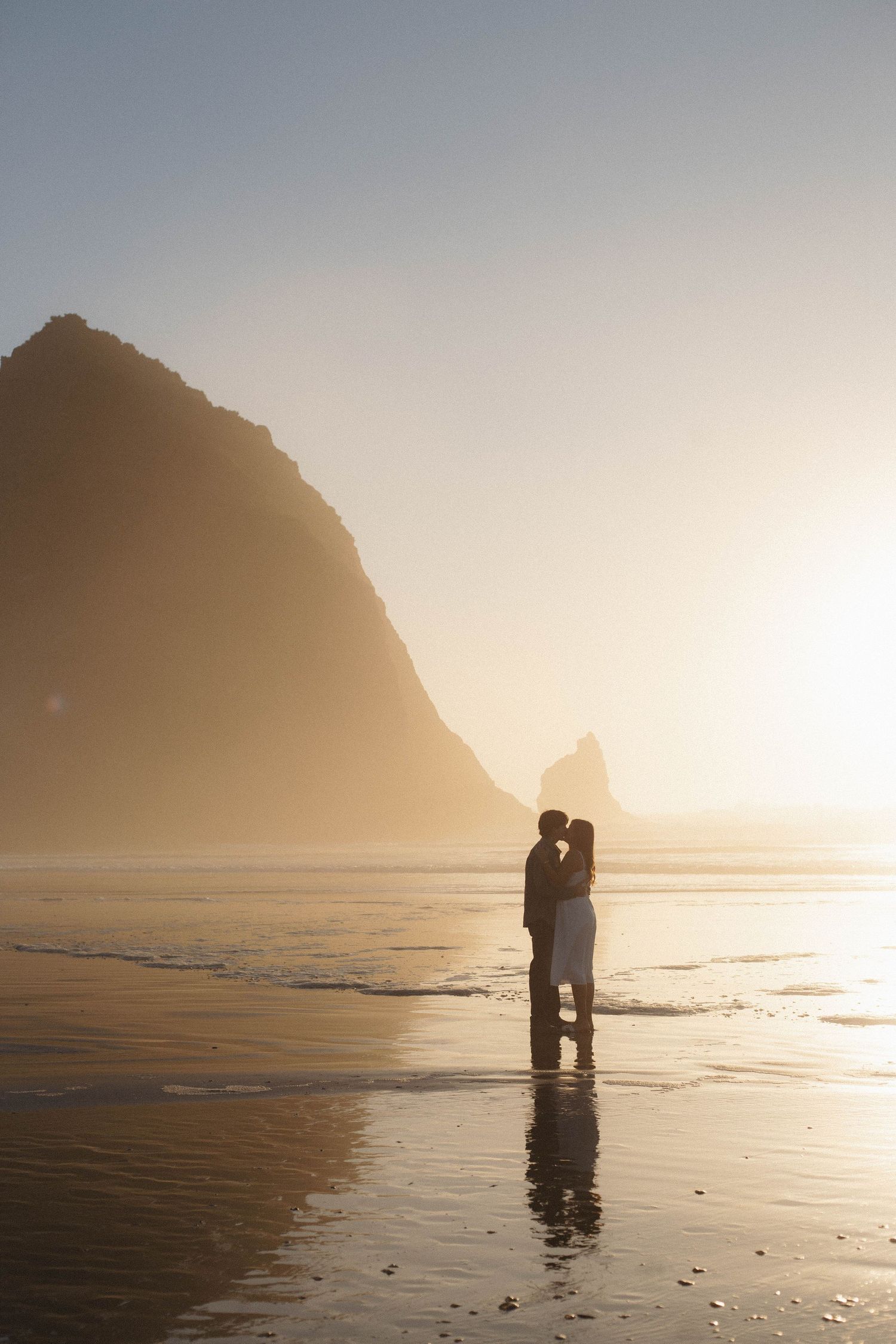 Oregon Photographer, Oregon Photography, Central Oregon Photographer, Cinematic, Documentary, Pnw, Portrait, Couples, Wedding, Engagement