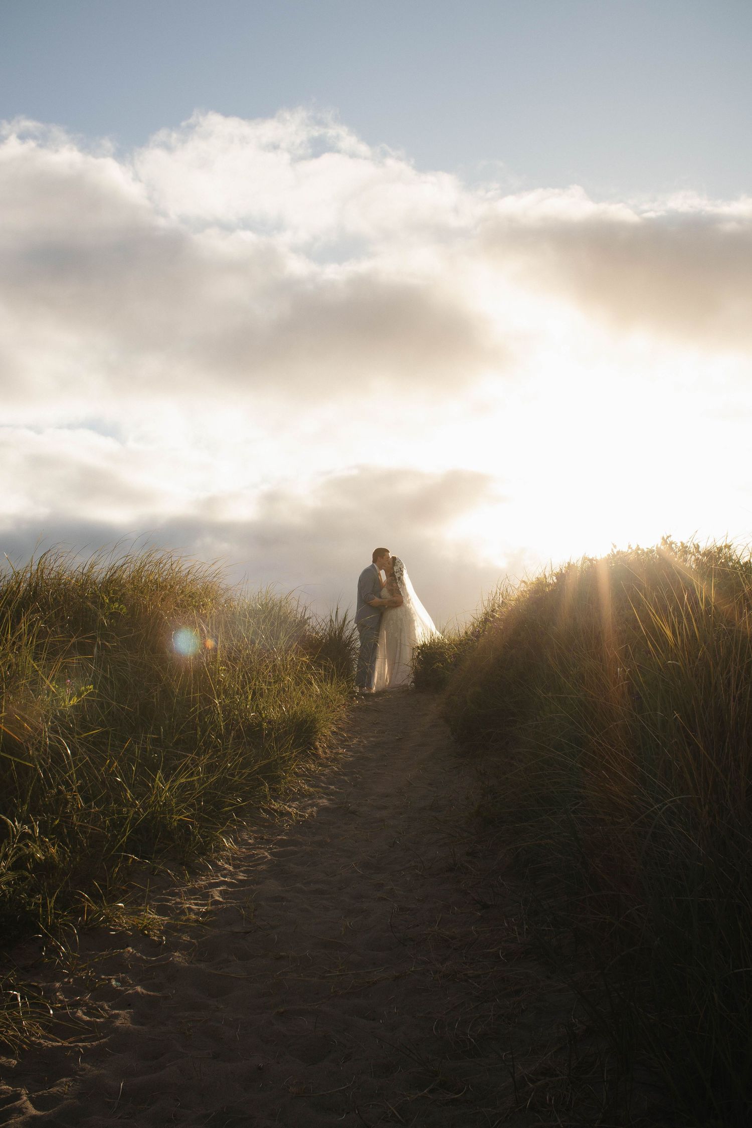 Oregon Photographer, Oregon Photography, Central Oregon Photographer, Cinematic, Documentary, Pnw, Portrait, Couples, Wedding, Engagement