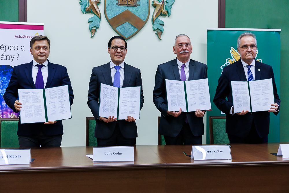 Megállapodást ír alá a Debreceni Egyetem és az AstraZeneca