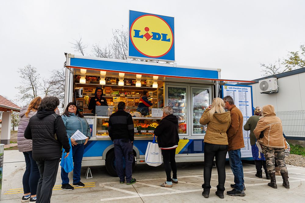 LIDL mozgóbolt Vekerden.
