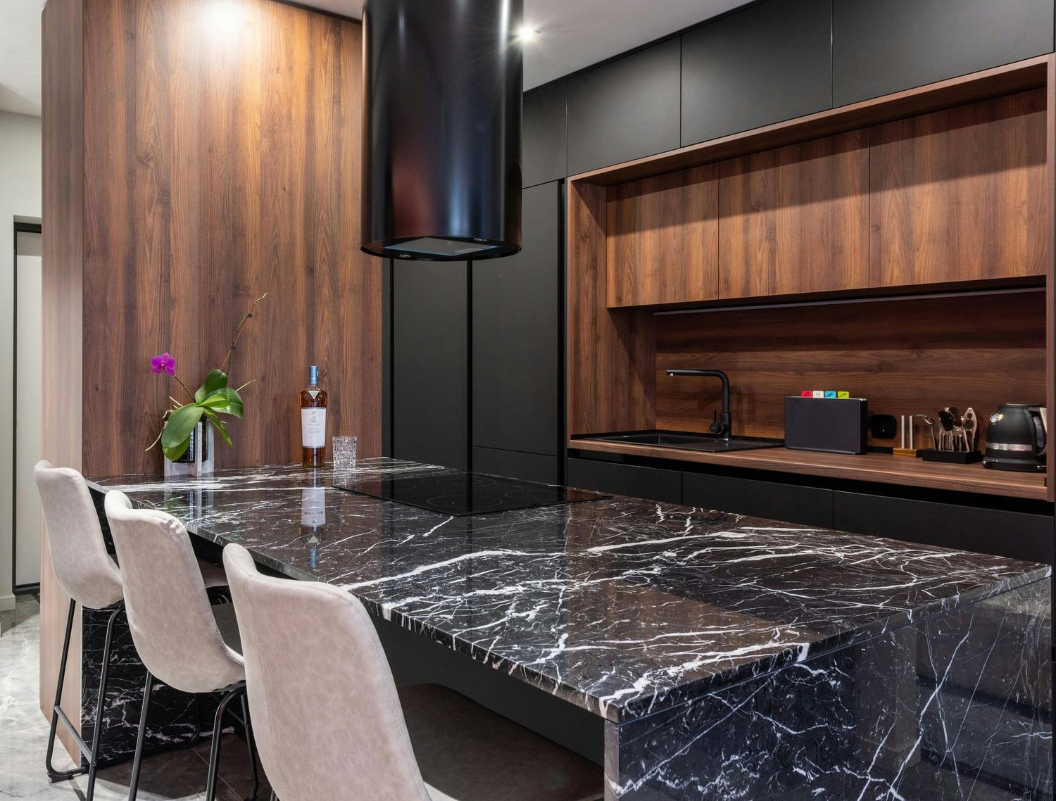 Marble & natural stone restoration, protection andcare in kelowna, okanagan valley, vancouver, victoria and whistler.  Stone care experts.