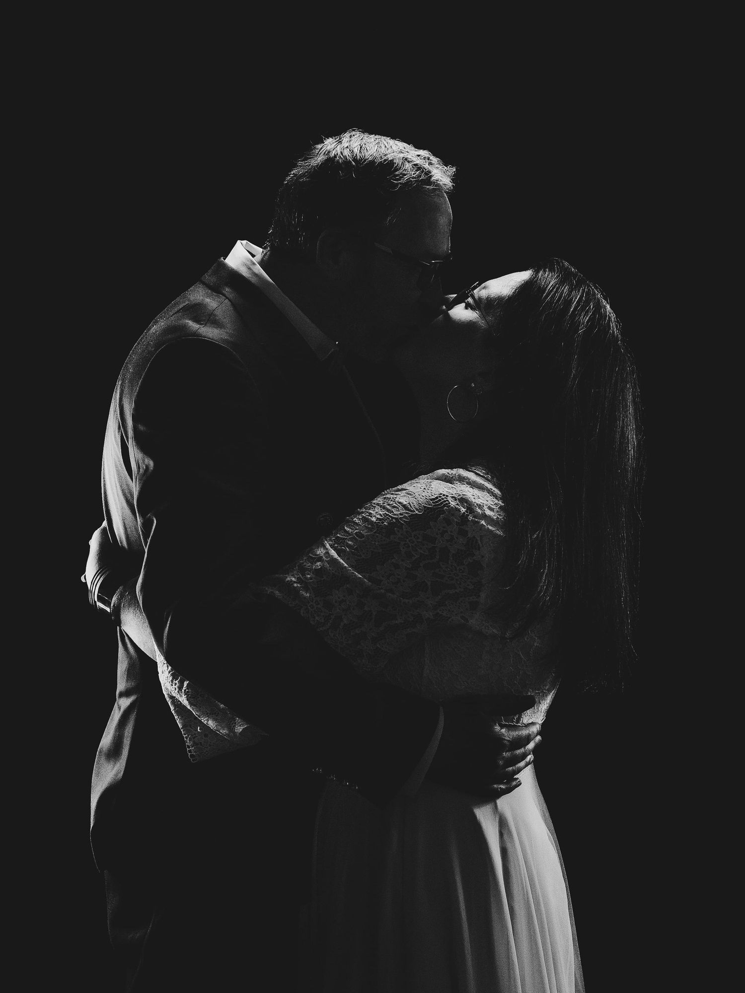 Photographie de mariage créative noir et blanc