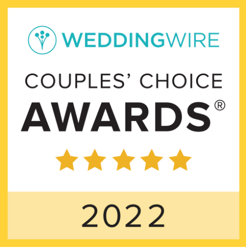 WeddingWire Couples Choice Awards 2022 banner with five gold stars on yellow background.