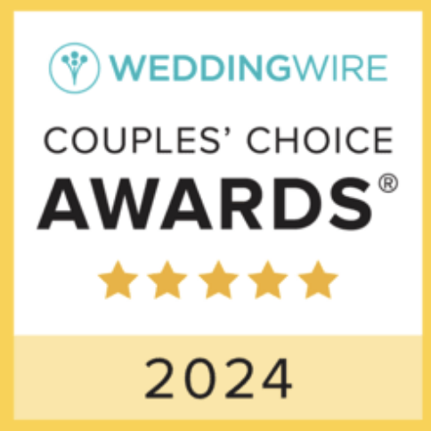 WeddingWire Couples Choice Awards 2024 logo with five gold stars and white text.