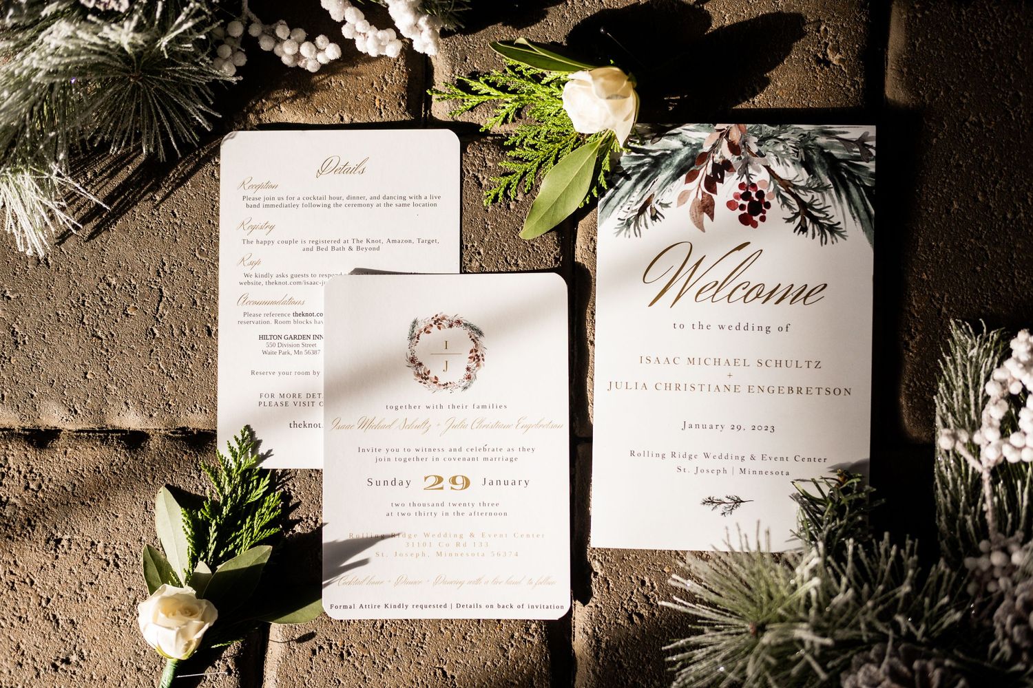 photography, bride, groom, Minnesota, wedding photography, lifestyle, candid, high-end, flowers, details, barn