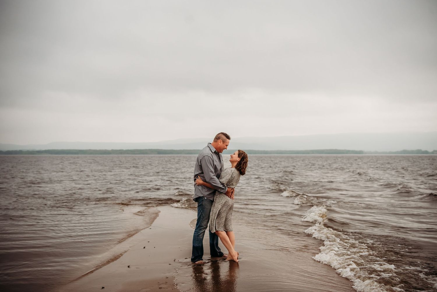 Couple session at the beach