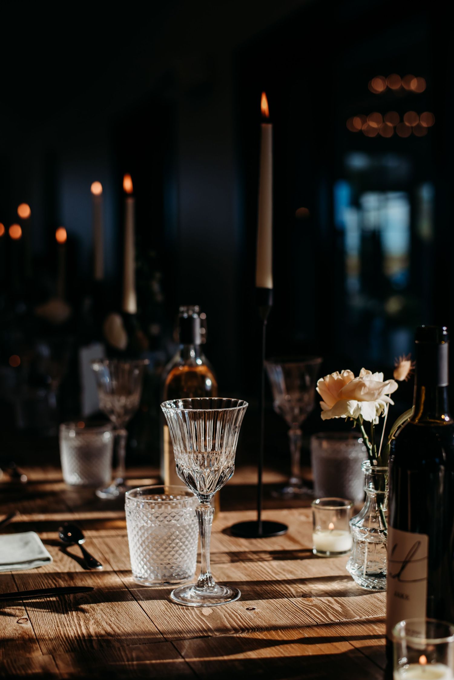 When the light peaks in the wedding venue windows oh so perfectly.