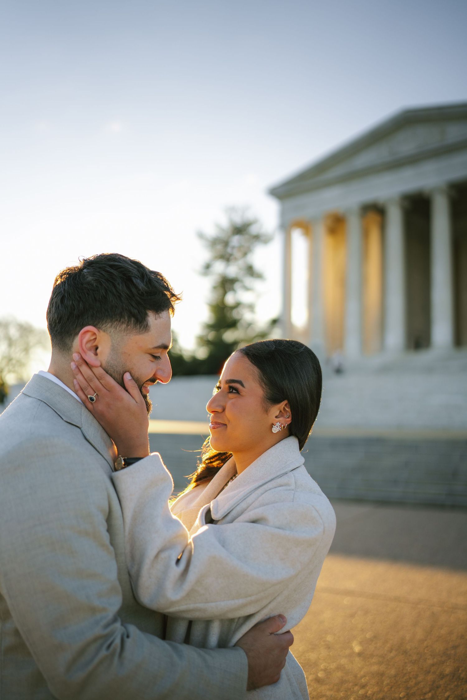 Engagement Shoot at the Jefferson Memorial