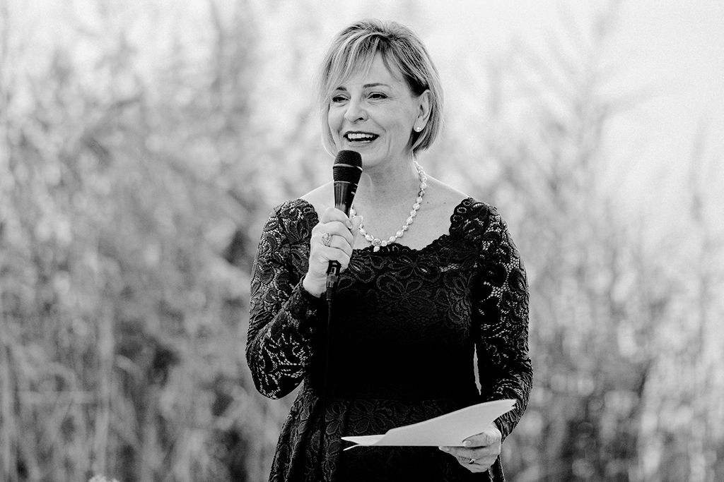 Freie Traurednerin Eva-Maria, Trauzeremonie, Einsegnung, Taufe, Rednerin Schweiz, Anleitung und Coaching für Freie Trauungen,