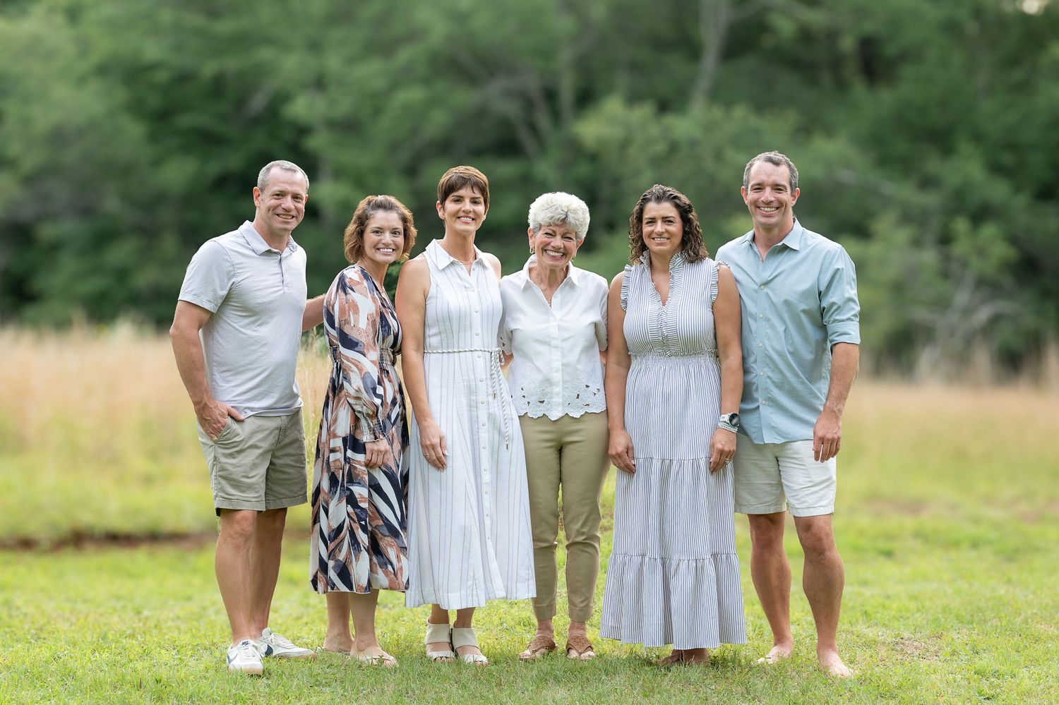 Family portraits surrounded by nature at a beautiful Poconos, Pennsylvania location
