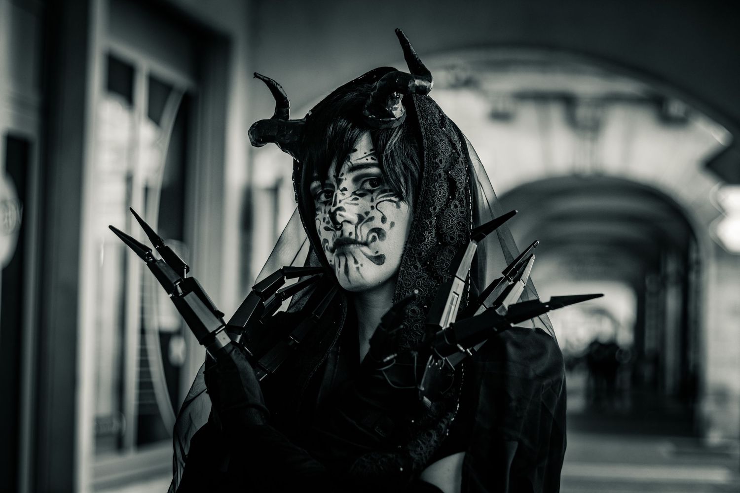 Photo en lumière naturelle d'un femme sur Nancy et ses alentours et Reims. Cosplay