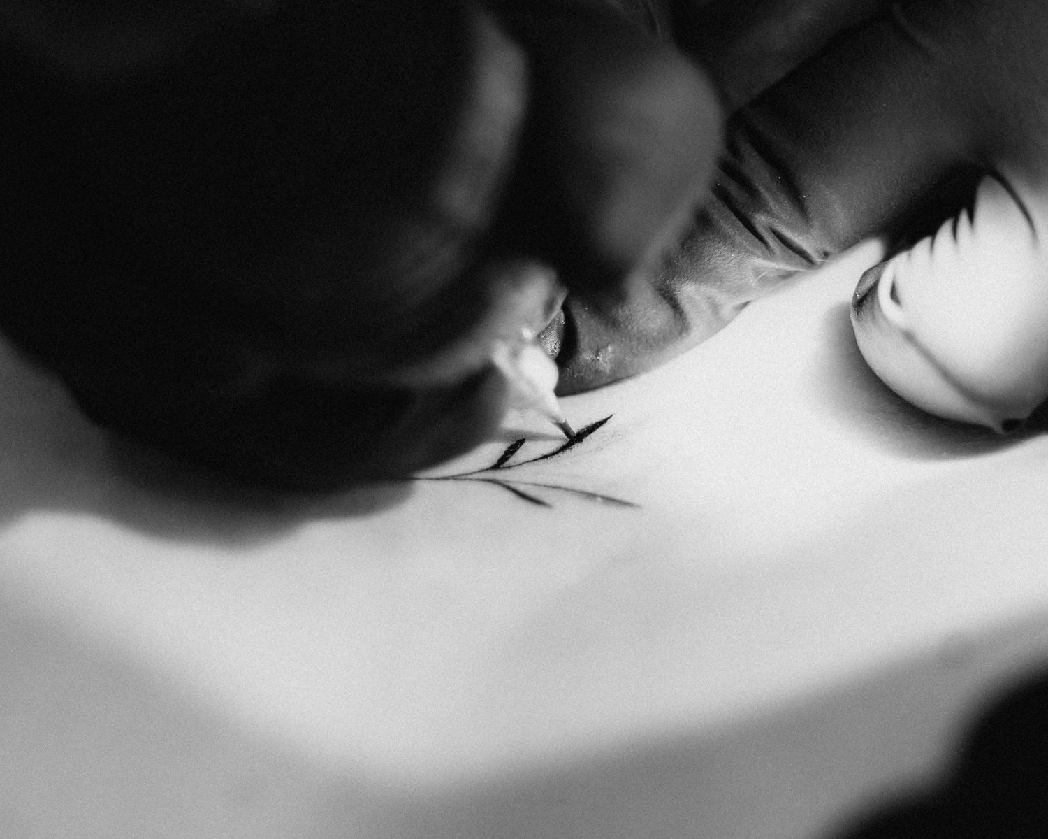 Detailaufnahmen von Tattoo.