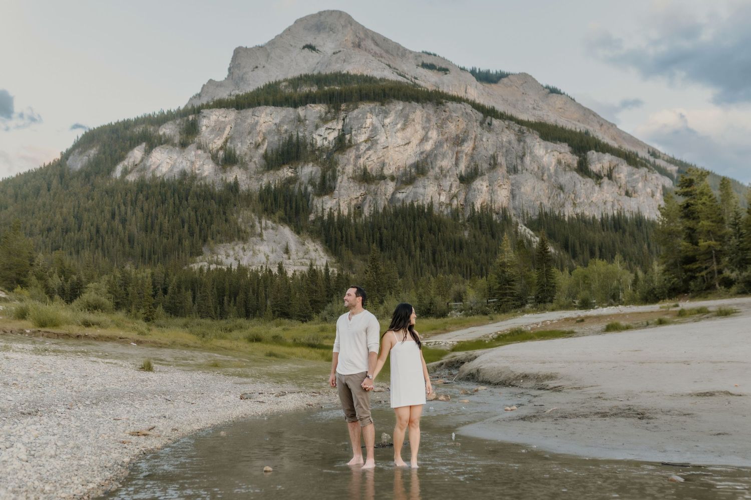 Calgary couples photographer