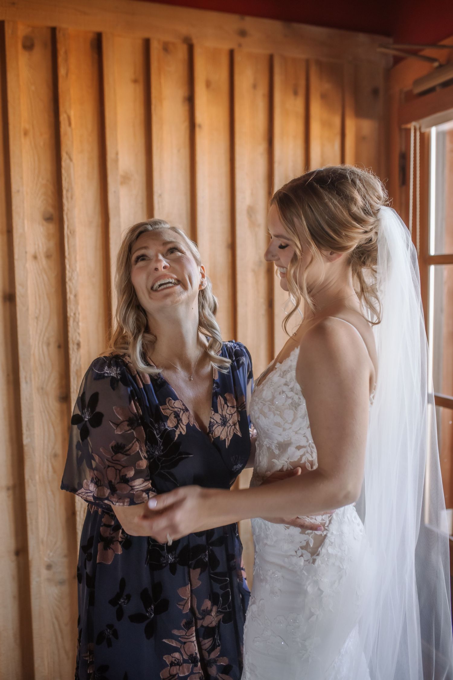 Calgary Wedding Photographer