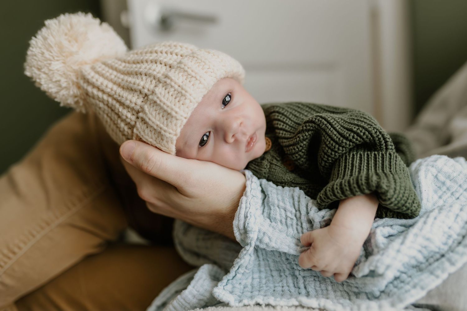 Calgary newborn photographer