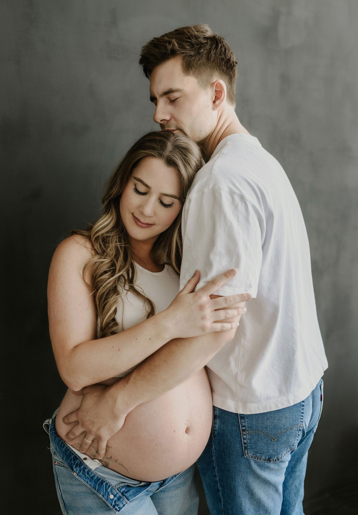 Calgary Maternity Photographer