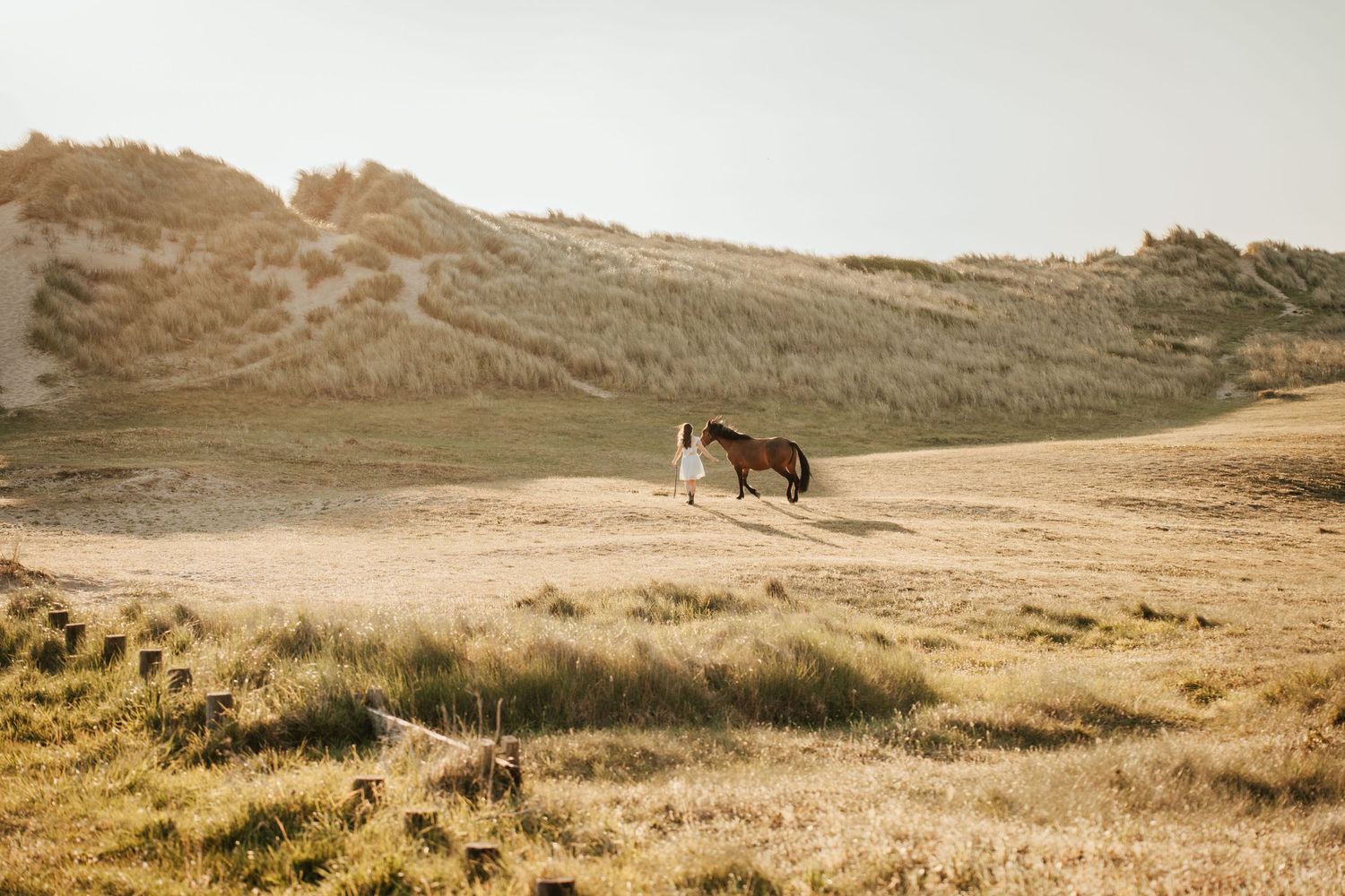 photo naturelle femme et son cheval Normandie, Cherbourg