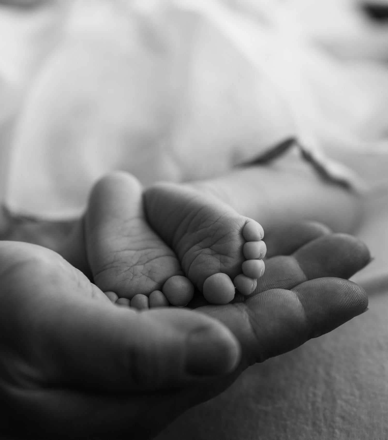 séance photo naissance à domicile - tendresse et naturel