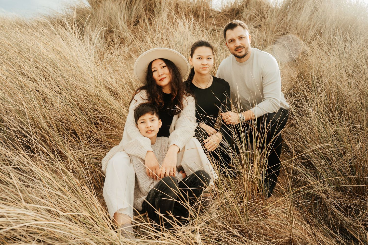 portrait famille en extérieur - photographe Cherbourg