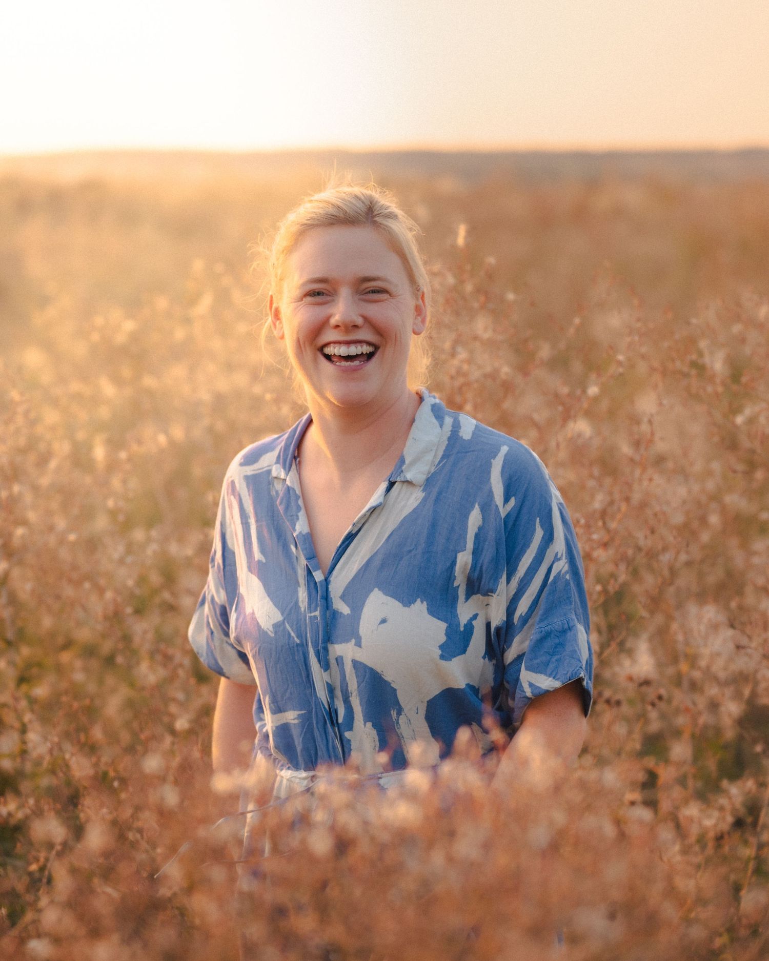 Portrait, Fotografin, Wiese, Feld, Sonnenuntergang