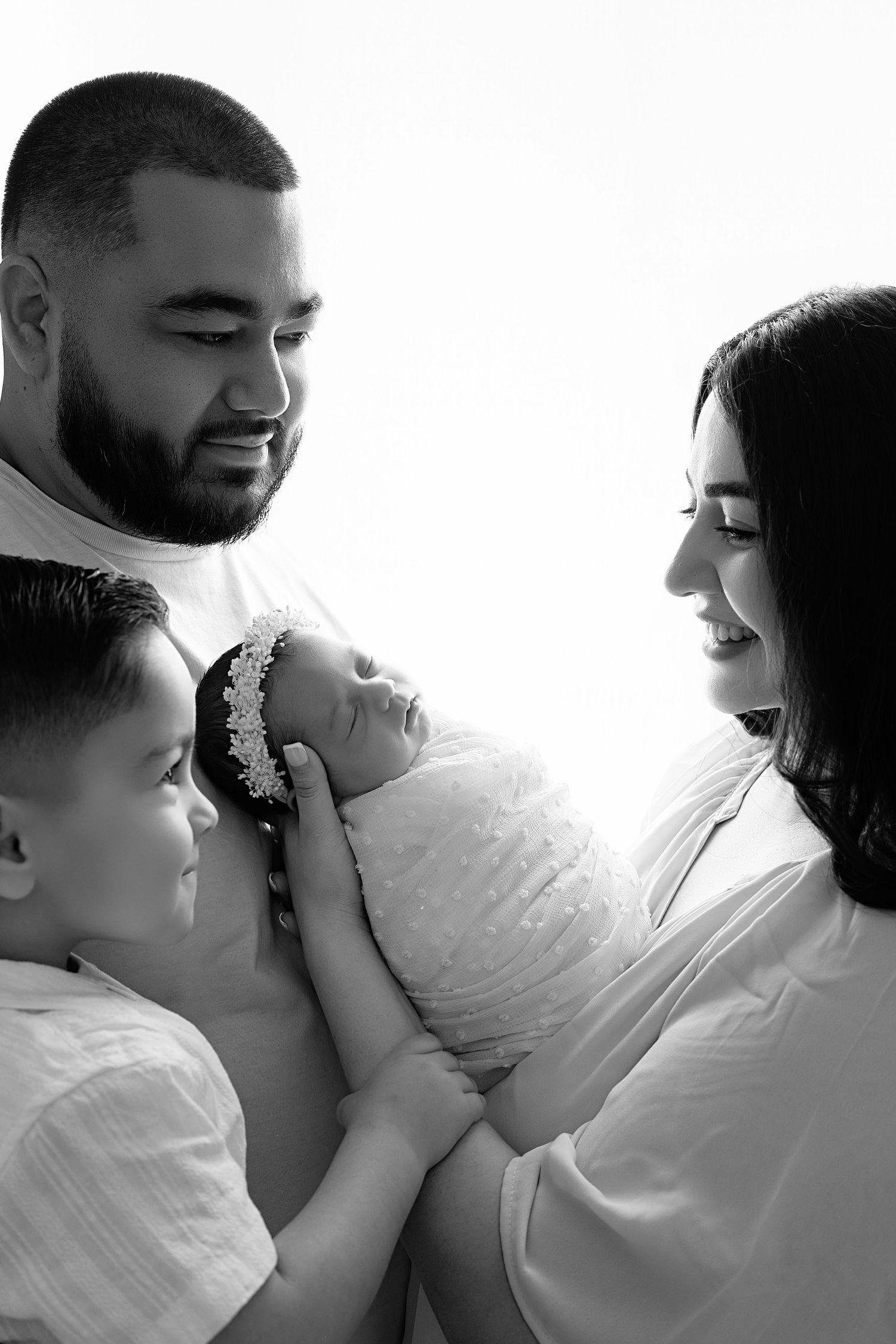 family and newborn. Captured by a sought-after professional newborn photographer in Woodland Hills, Los Angeles.
