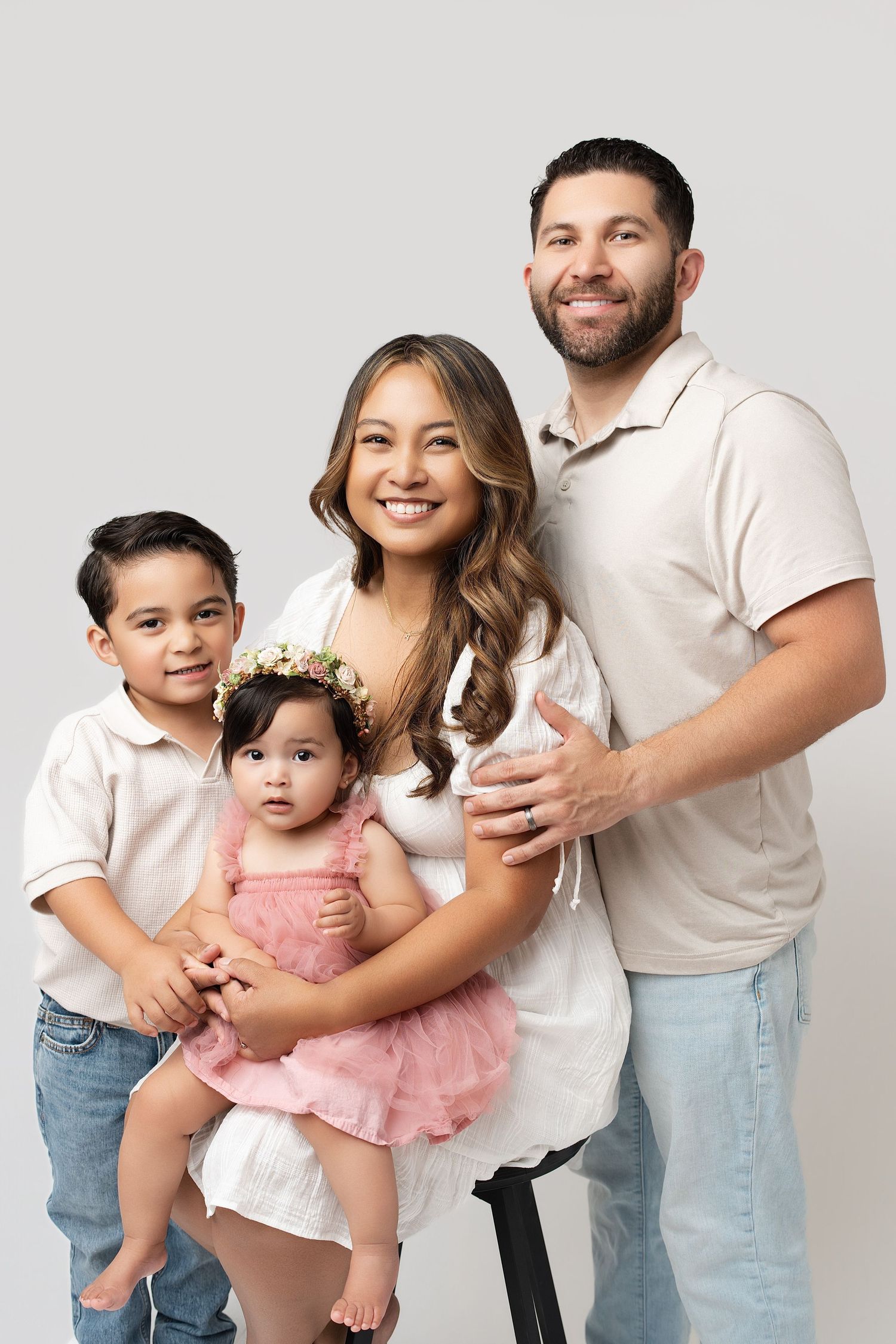 family on white backdrop. Best maternity and newborn photographers in Los Angeles, serving Woodland Hills.