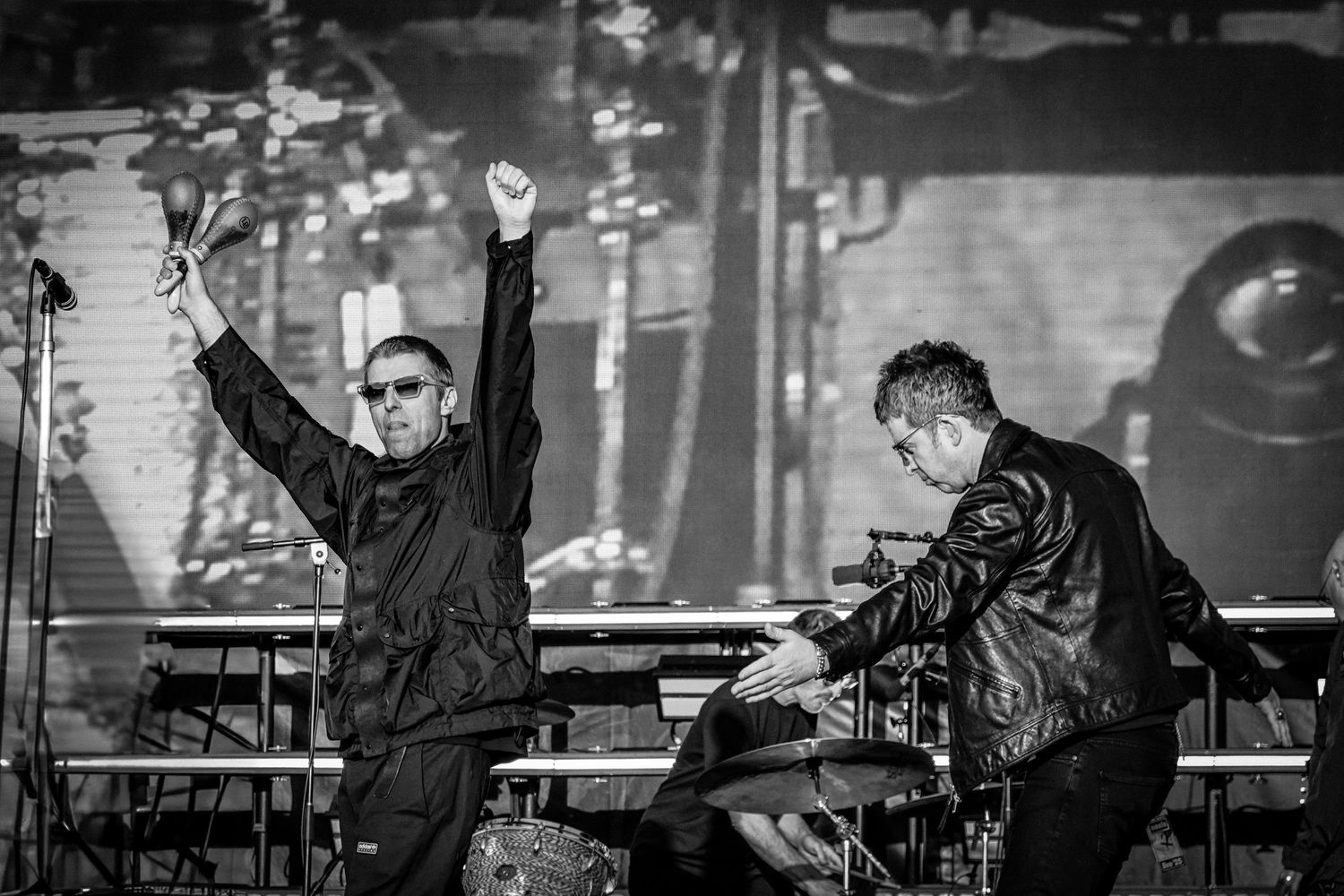 Oasis performing live at Heaton Park in Manchester, photographed by Canadian concert photographer Lisa Mark.