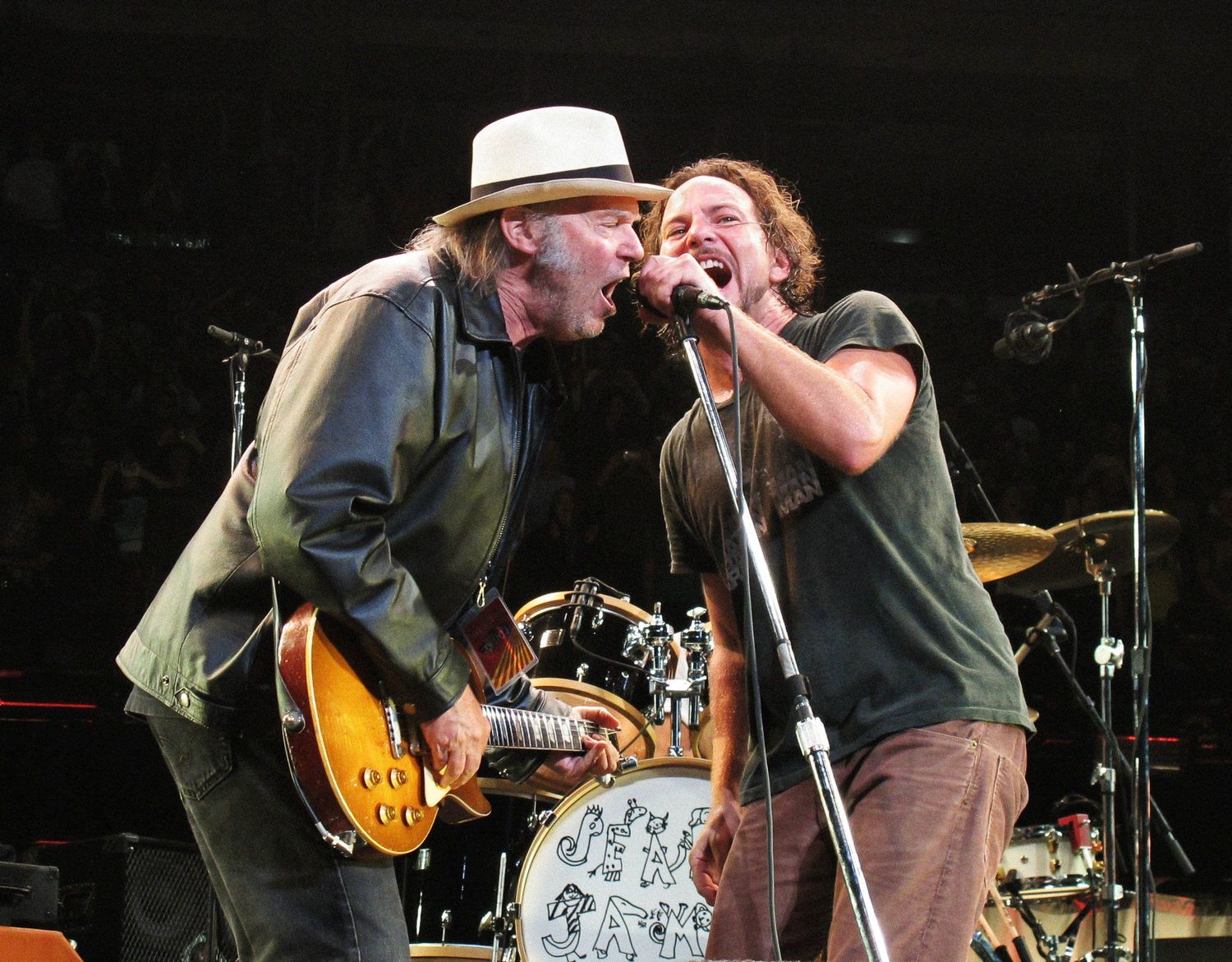 Neil Young surprising Eddie Vedder and Pearl Jam at Air Canada Centre in Toronto on September 11, 2011 for “Rockin’ in the Free World