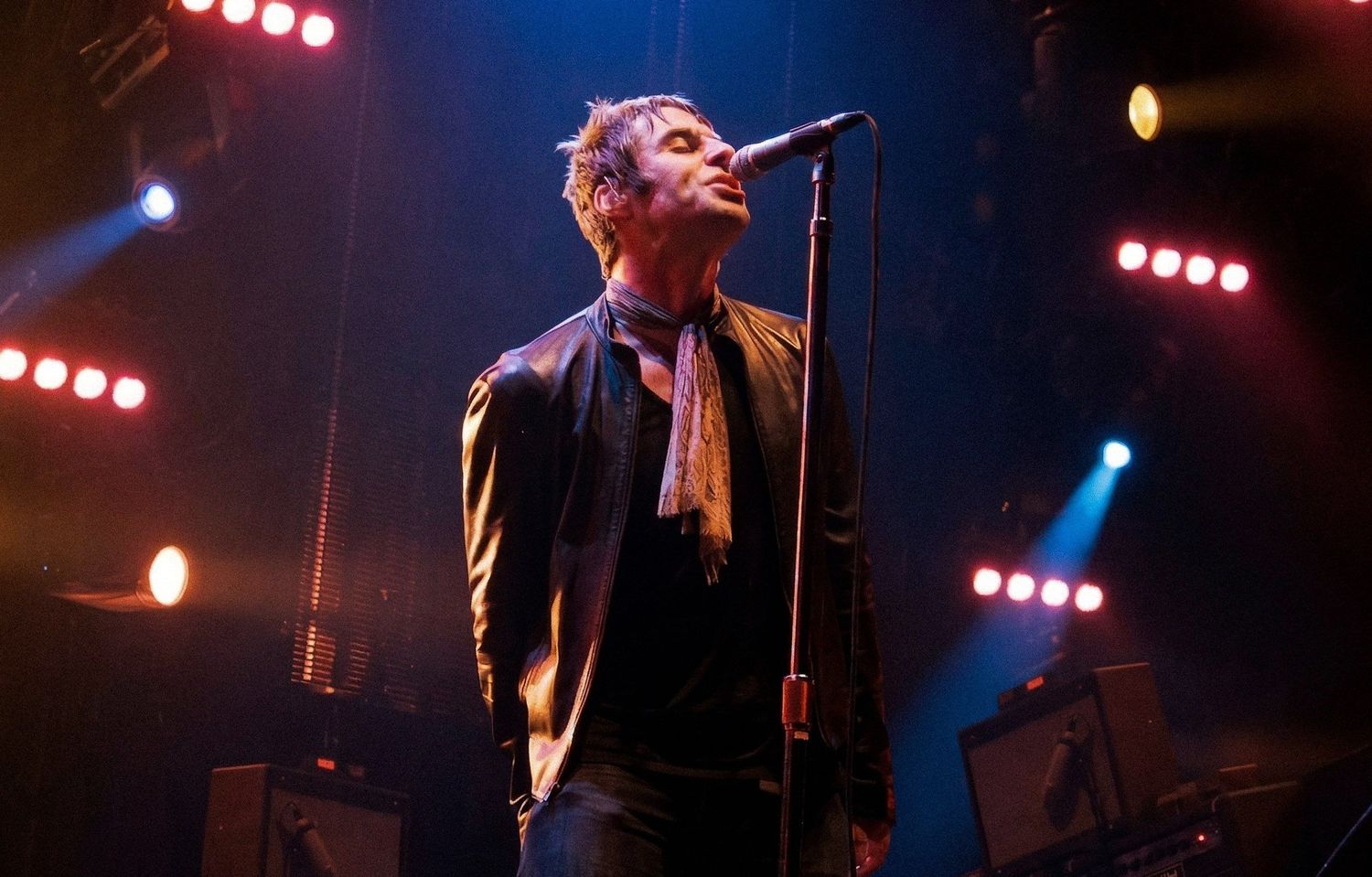 Oasis performing live at V-Fest, photographed by Lisa Mark in Toronto, ON in 2008.