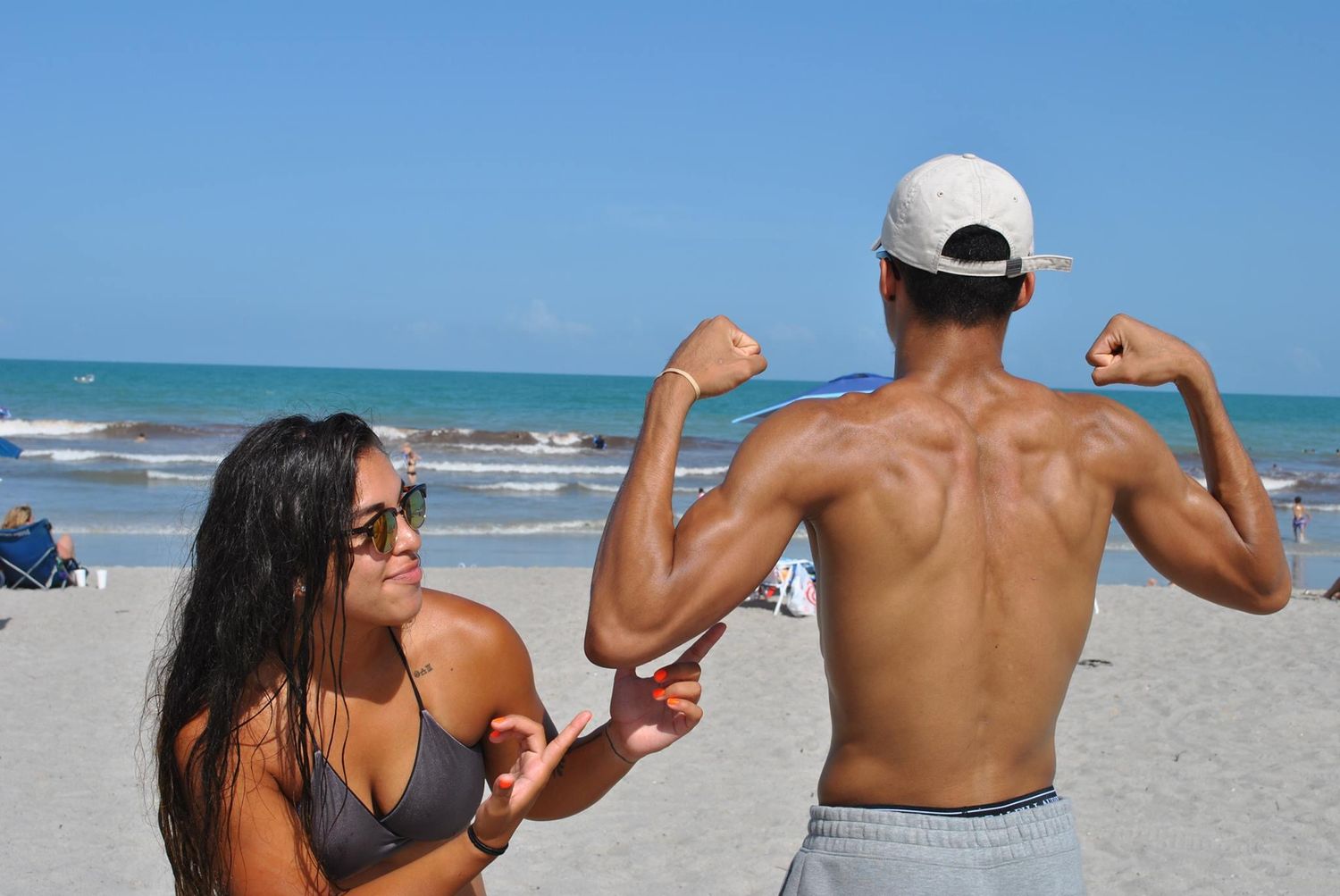 beach day with friends at last minute