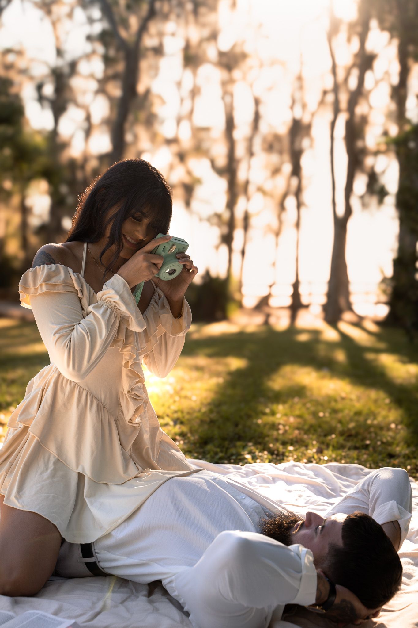 engagement photo shoot picnic