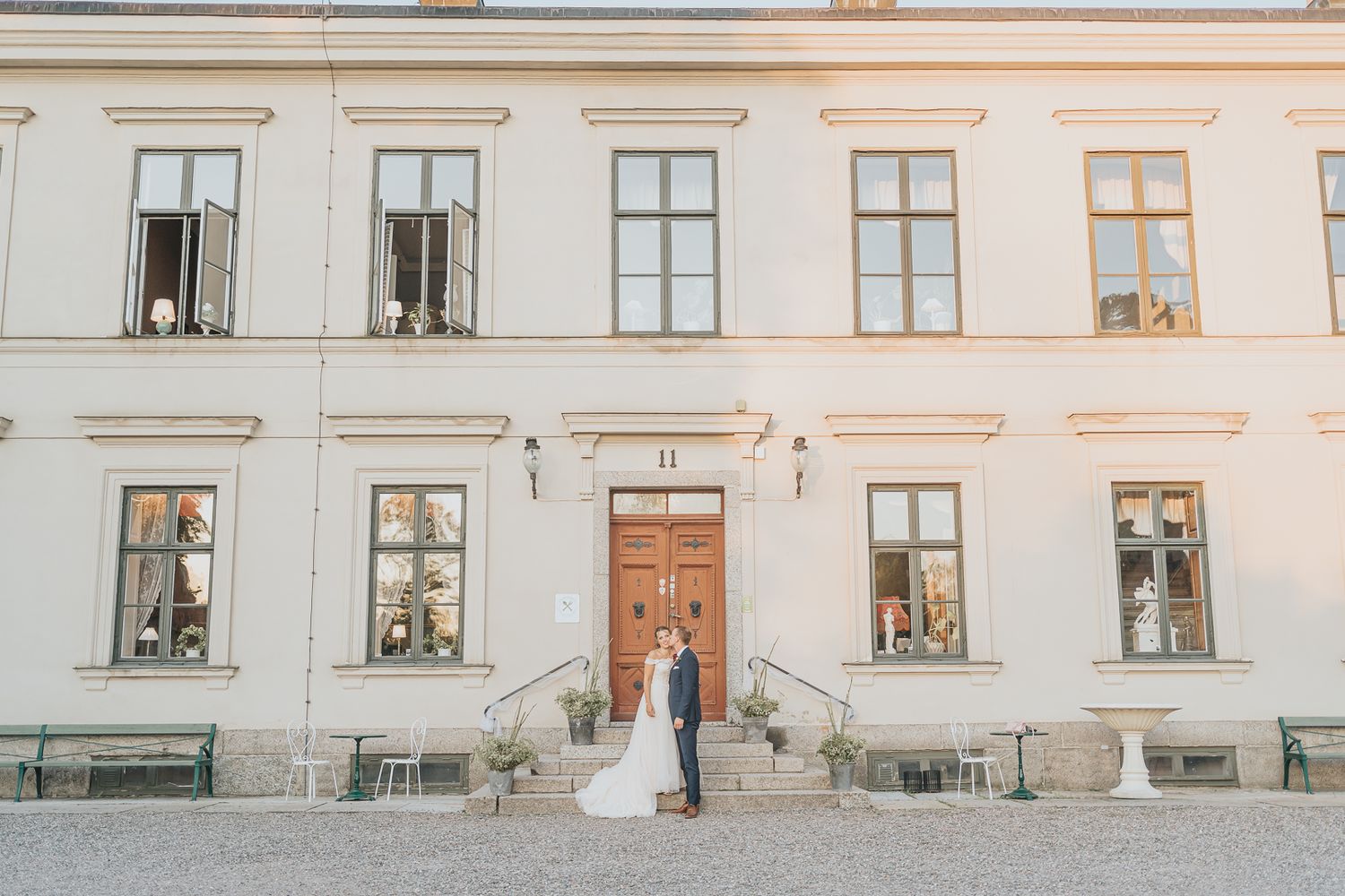 Karlslunds herrgård bröllopsfoto, bästa platserna för bröllopsbilder i Örebro, vackra fotoplatser bröllop