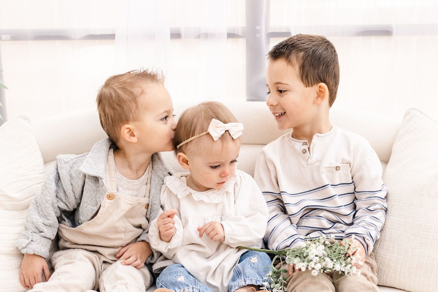 sibling candid photoshoot